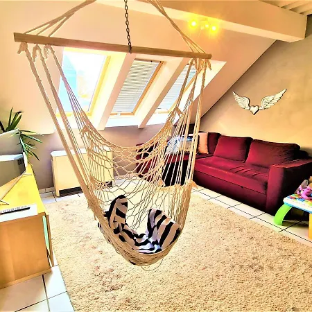 Bei Playmobilland- Grosszuegige Wohnung 3 Apartment Zirndorf